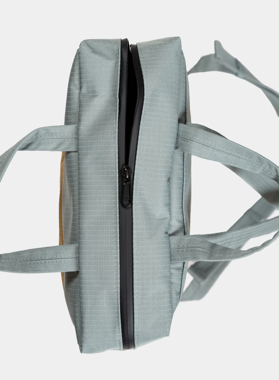 The New Backpack Grey & Camel - Image 4