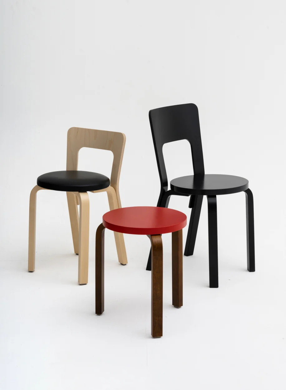 Chair 66, legs black, seat black - Artek - Image 2