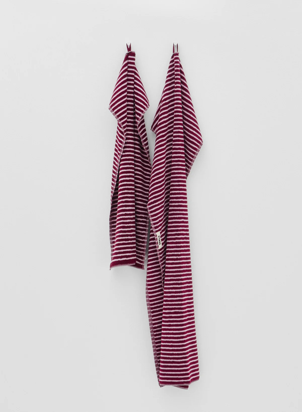 Hand Towel, Red & Rose - Tekla - Image 3