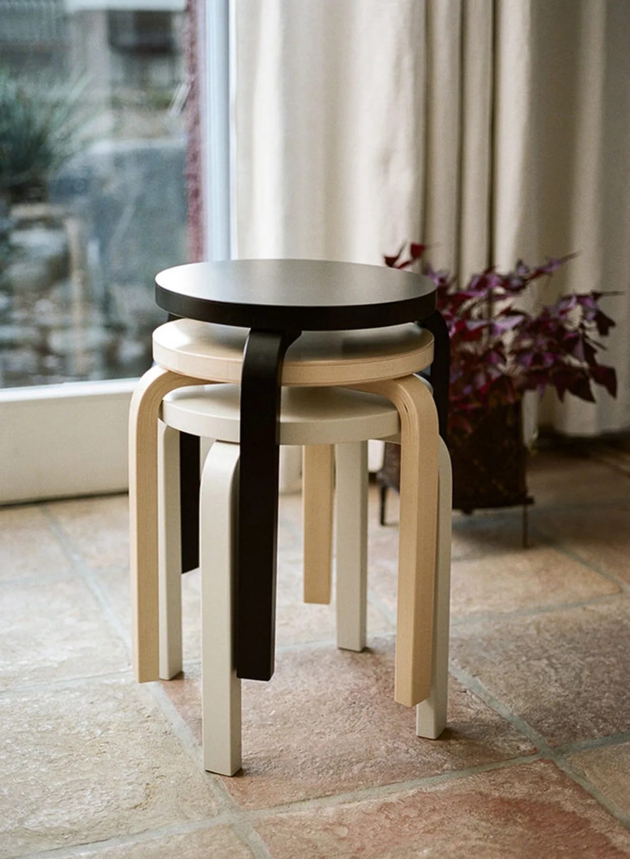 Stool 60, Legs Birch, Seat Birch - Artek