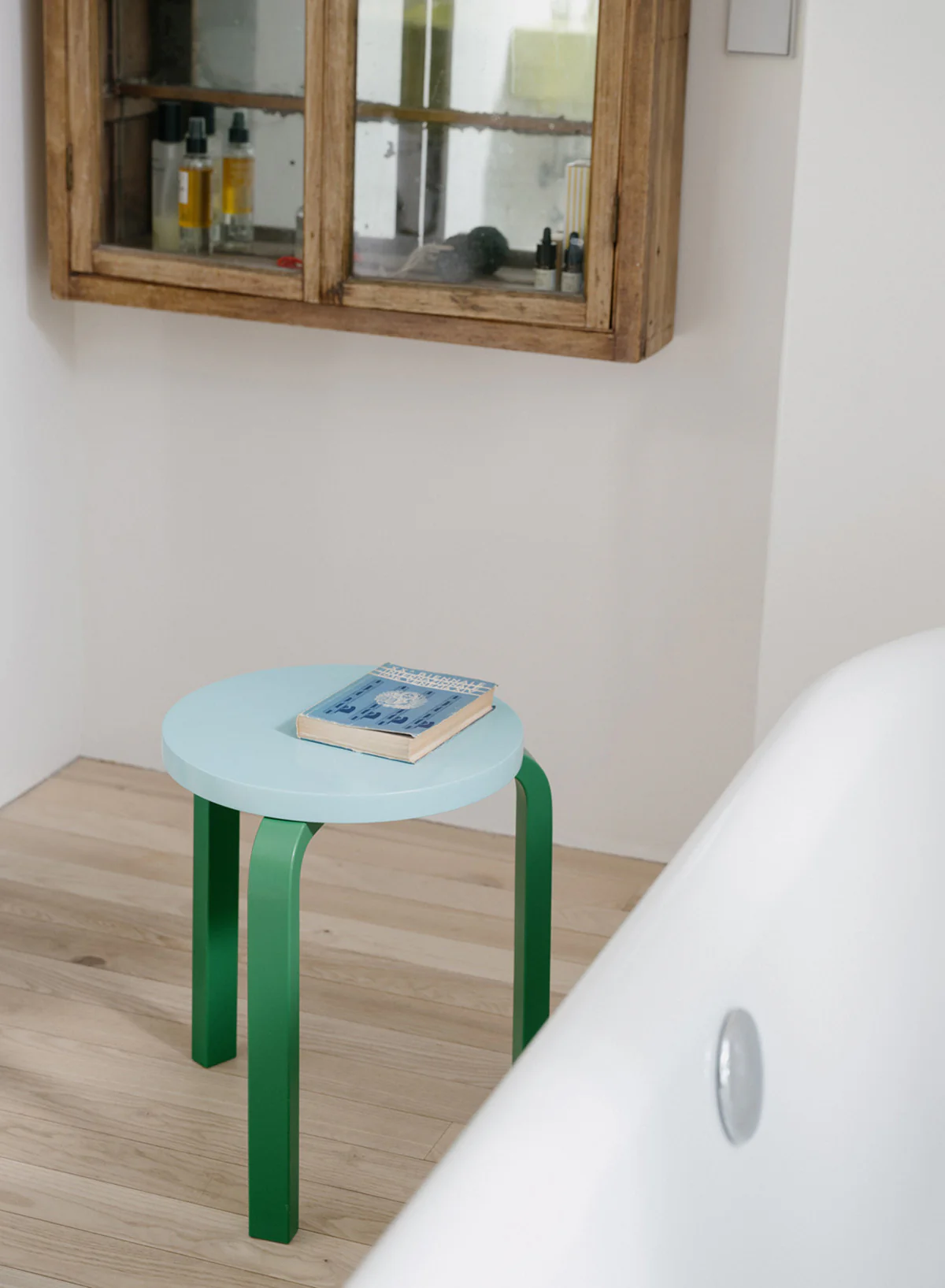 Stool 60, Legs David, Seat Francis - Artek - Image 2