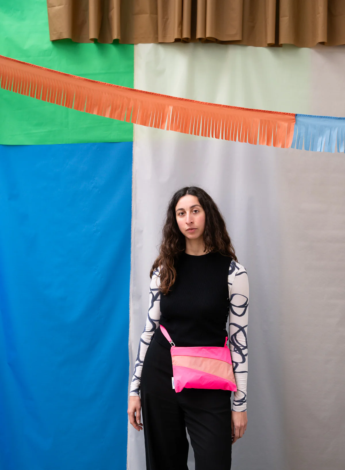 The New Pouch Fluo Pink & Try Medium - Image 2