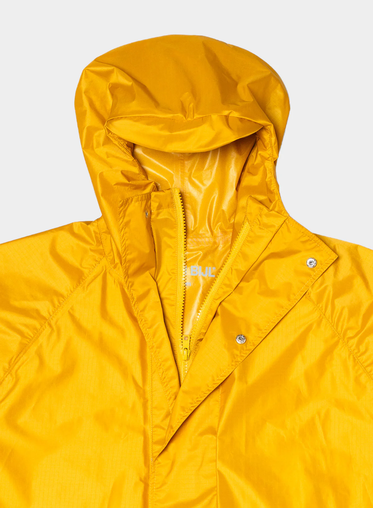 The New Raincoat Lino - Image 7